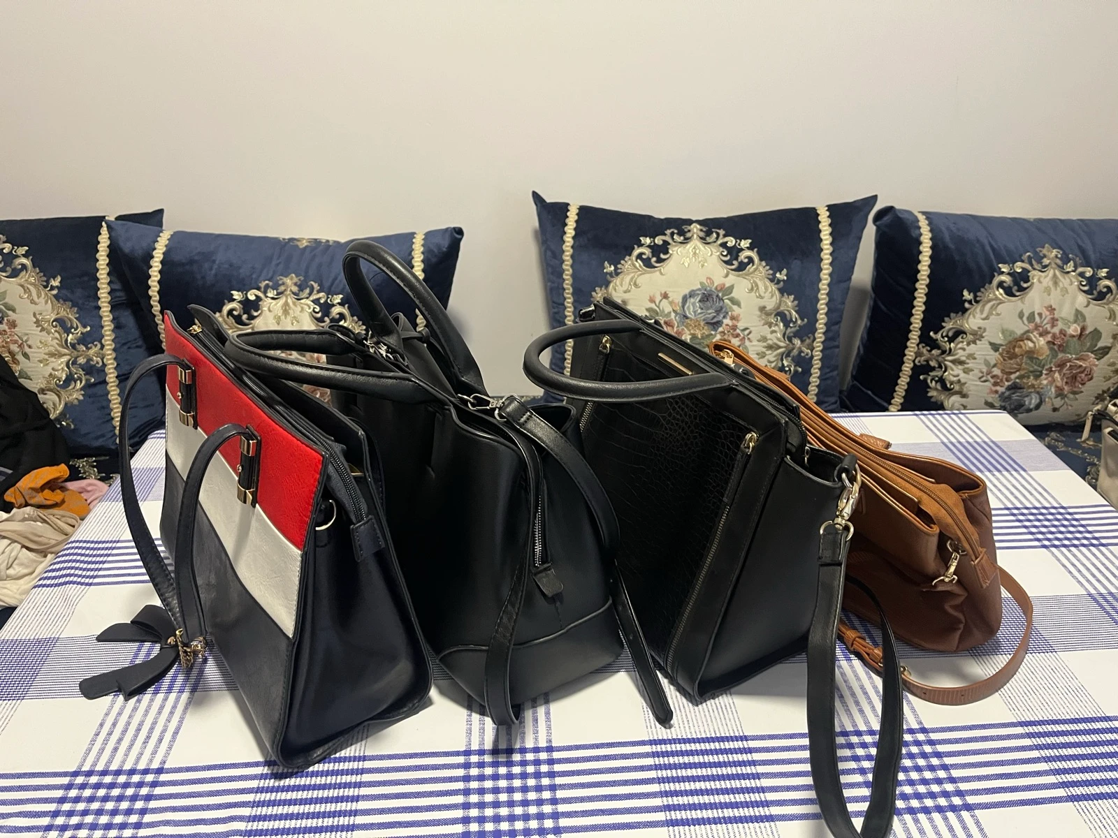 Lote de 4 Bolsas Femininas Variadas ✨ – photo 3